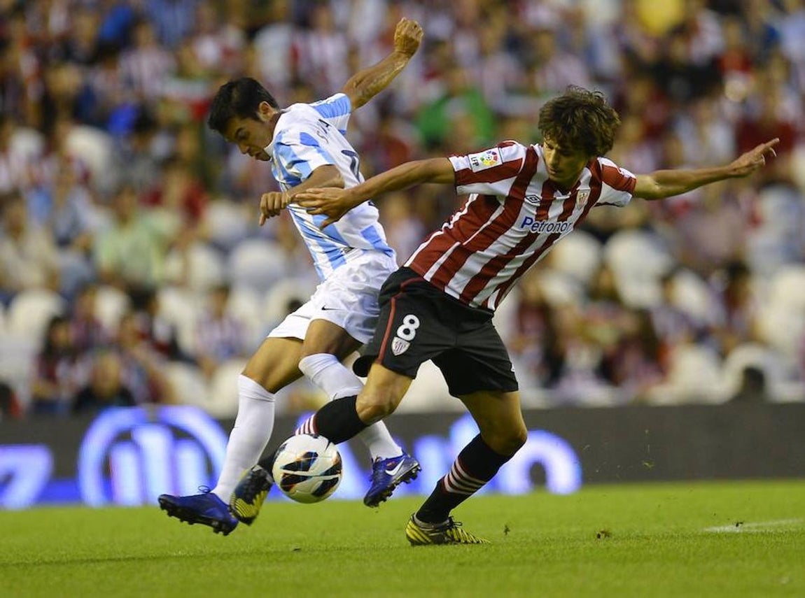 Ander Iturraspe. Nacido en Vizcaya, formó parte de las categorías inferiores del Atlético de Bilbao desde el año 1999. Su debut el 14 de septiembre de 2008 con el primer equipo ha dado lugar a una trayectoria en la que cuenta con más de 300 partidos oficiales en 10 temporadas para el club de los leones. Llegó a ser llamado para jugar con la selección nacional hasta en dos ocasiones.