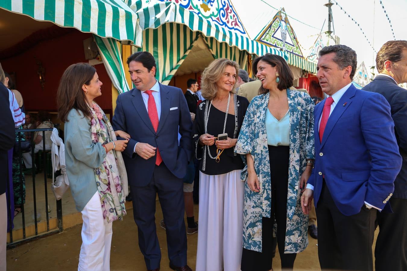 Un paseo por el real de la Feria de Sevilla: Un martes para el recuerdo