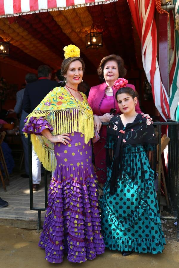 Un paseo por el real de la Feria de Sevilla: Un martes para el recuerdo