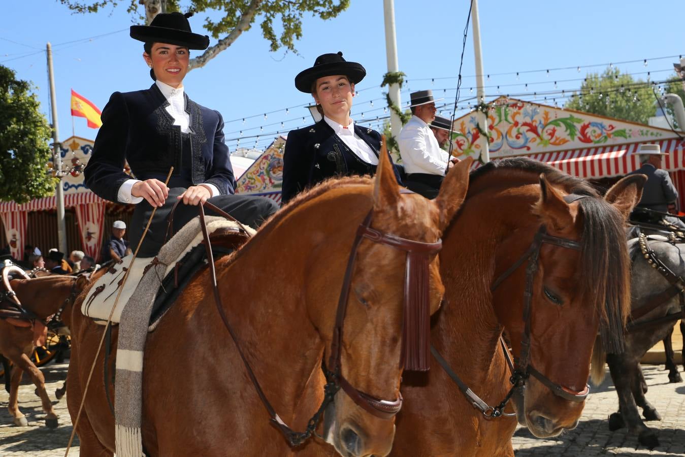 Un paseo por el real de la Feria de Sevilla: Un martes para el recuerdo