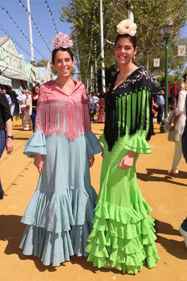 Un paseo por el real de la Feria de Sevilla: Un martes para el recuerdo