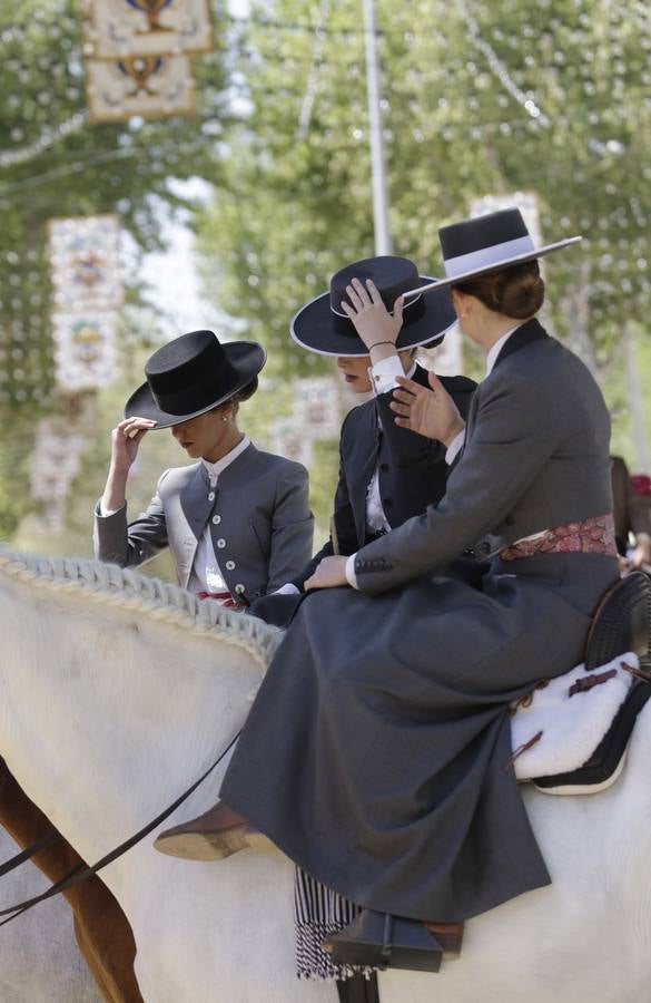 Bullicioso martes de Feria de Abril de Sevilla 2018