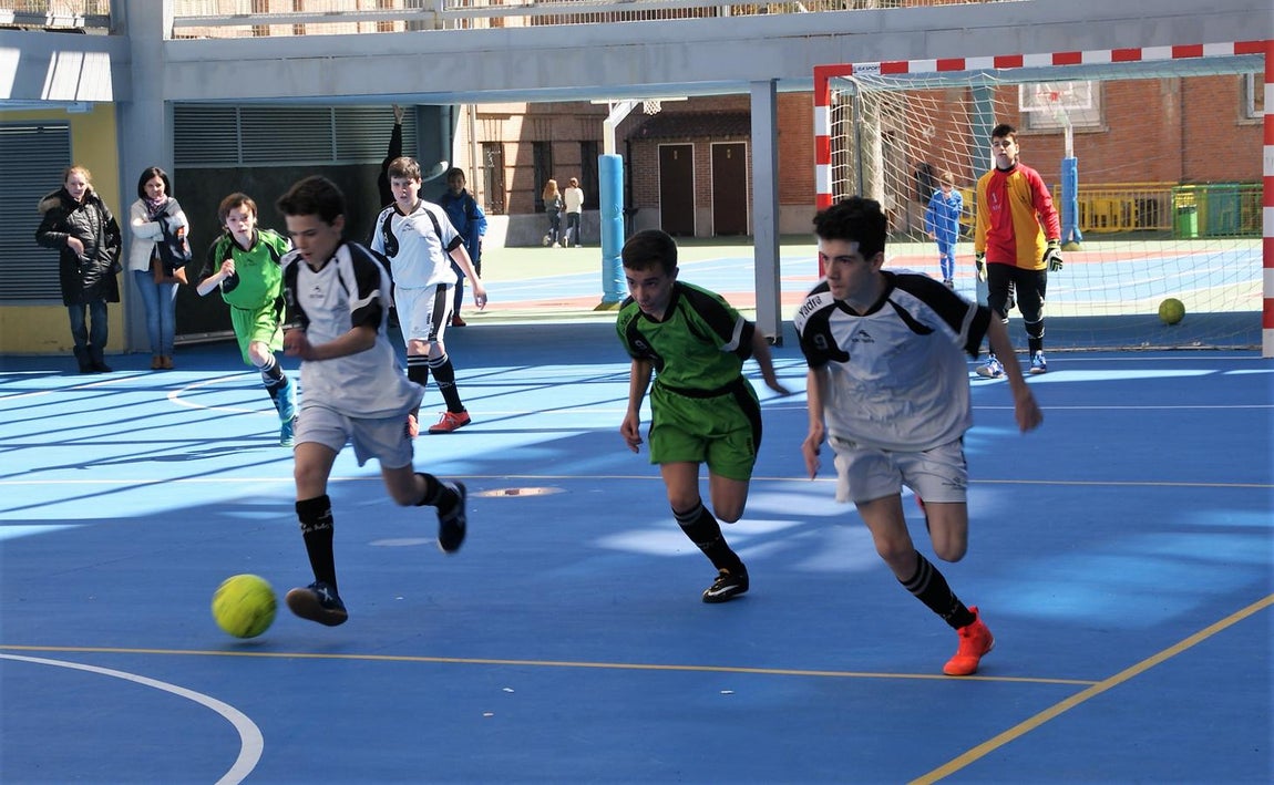 Las mejores imágenes del partido disputado entre Blanca de Castilla y Patrocinio San José &quot;A&quot;