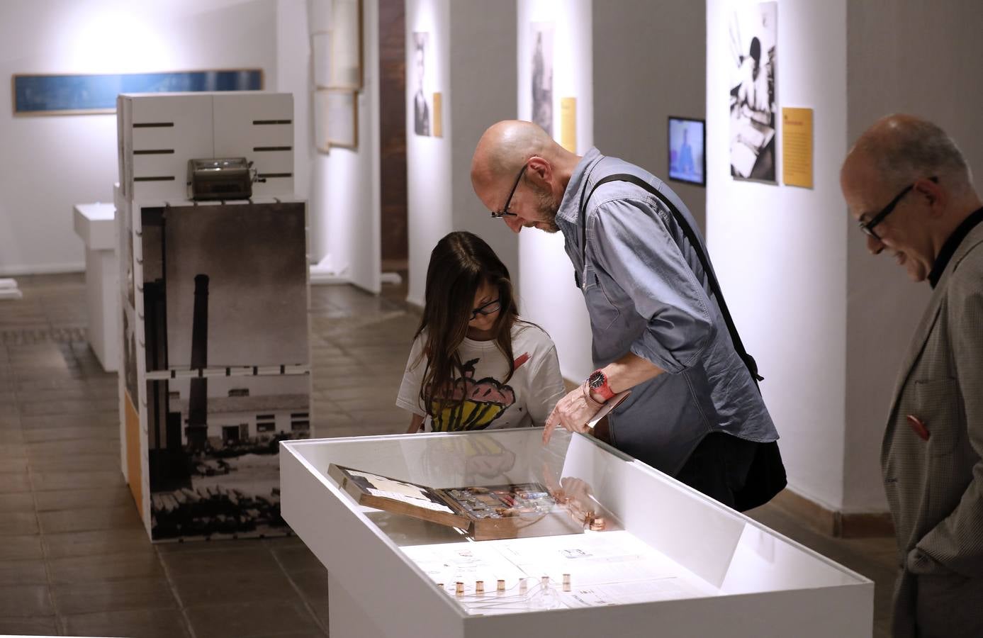 En imágenes, la inauguración de la exposición sobre la Electromecánicas