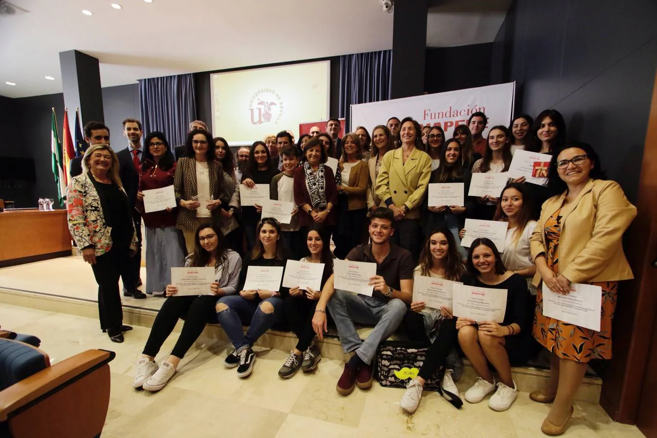 La Infanta Elena, en la entrega de premios del I Campeonato Interuniversitario de bugaMAP en Sevilla