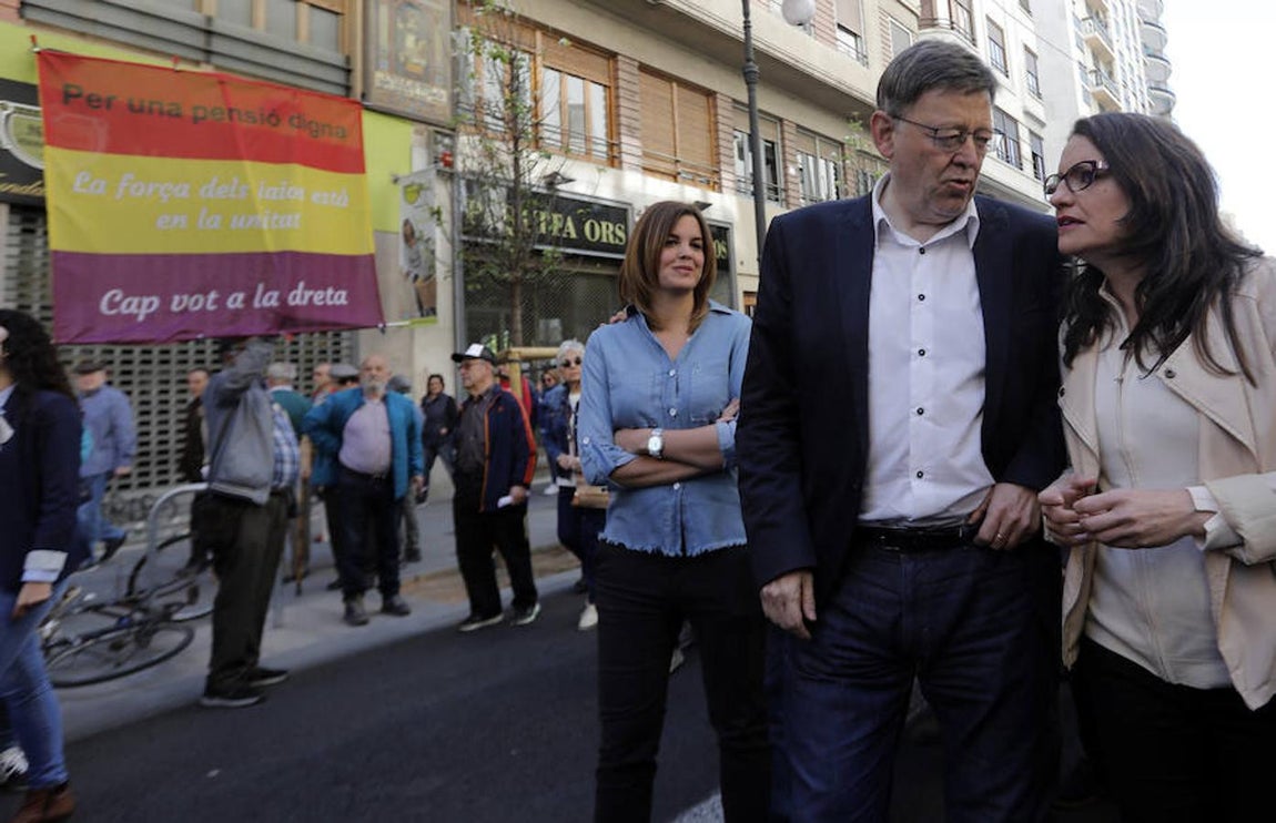 El presidente y la vicepresidenta del Gobierno valenciano, Ximo Puig y Mónica Oltra al inicio de la manifestación del Primero de Mayo en Valencia. 