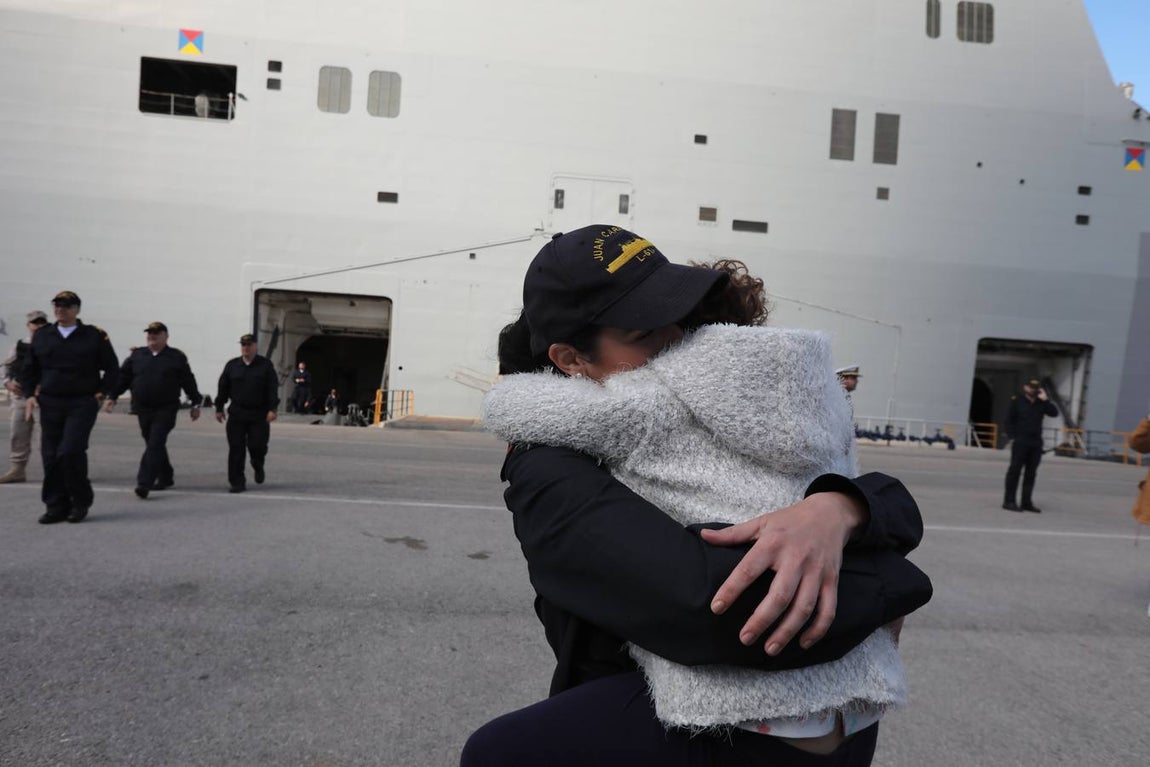 Fotos: Despedida al &#039;Juan Carlos I&#039; en la Base Naval de Rota