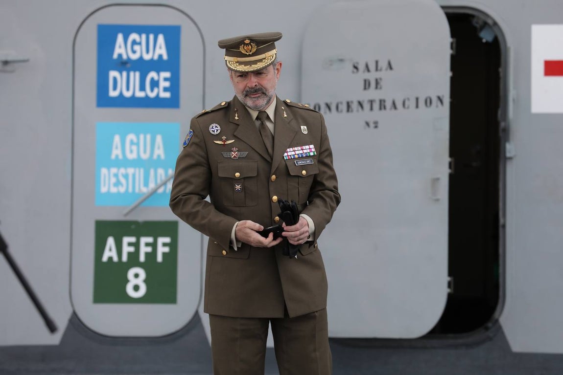 Fotos: Despedida al &#039;Juan Carlos I&#039; en la Base Naval de Rota