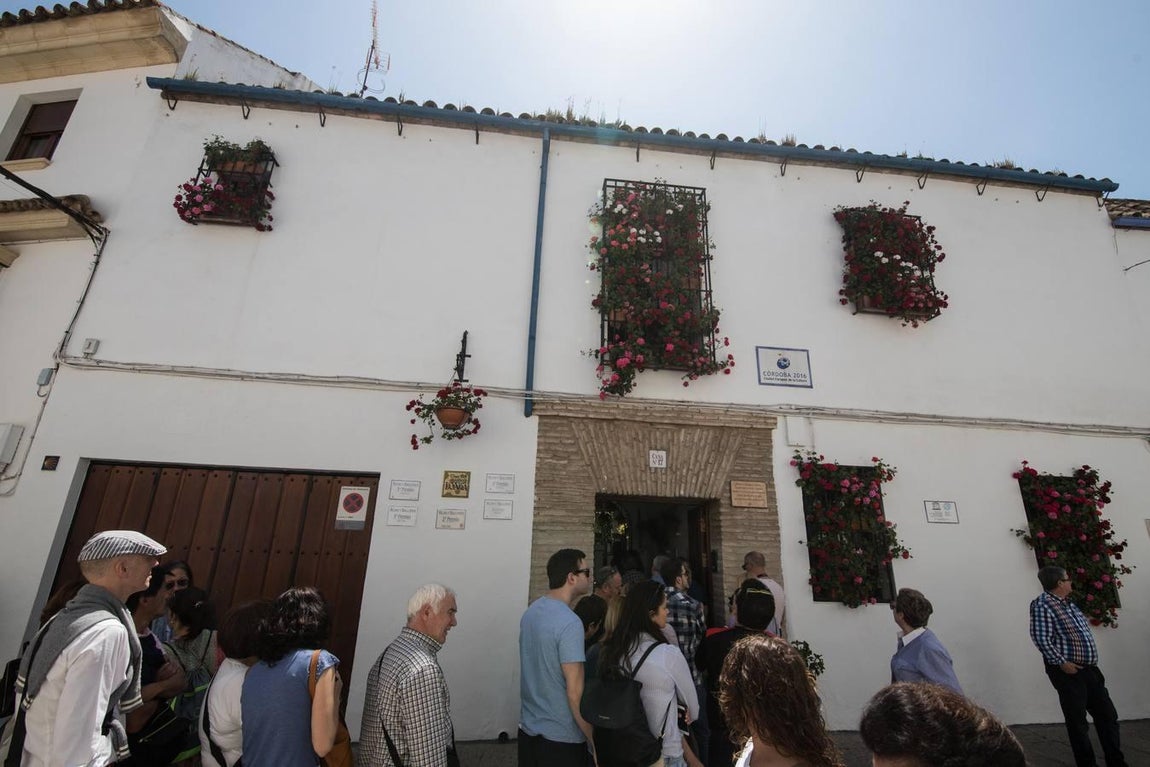 La belleza de las rejas y balcones de Córdoba en mayo, en imágenes