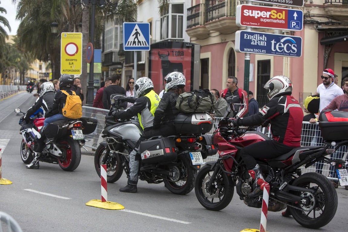 Ambiente de la motorada en El Puerto de Santa María