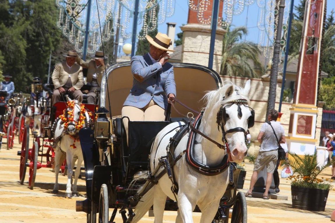 FOTOS: Ambientazo en la Feria del Caballo de Jerez este domingo