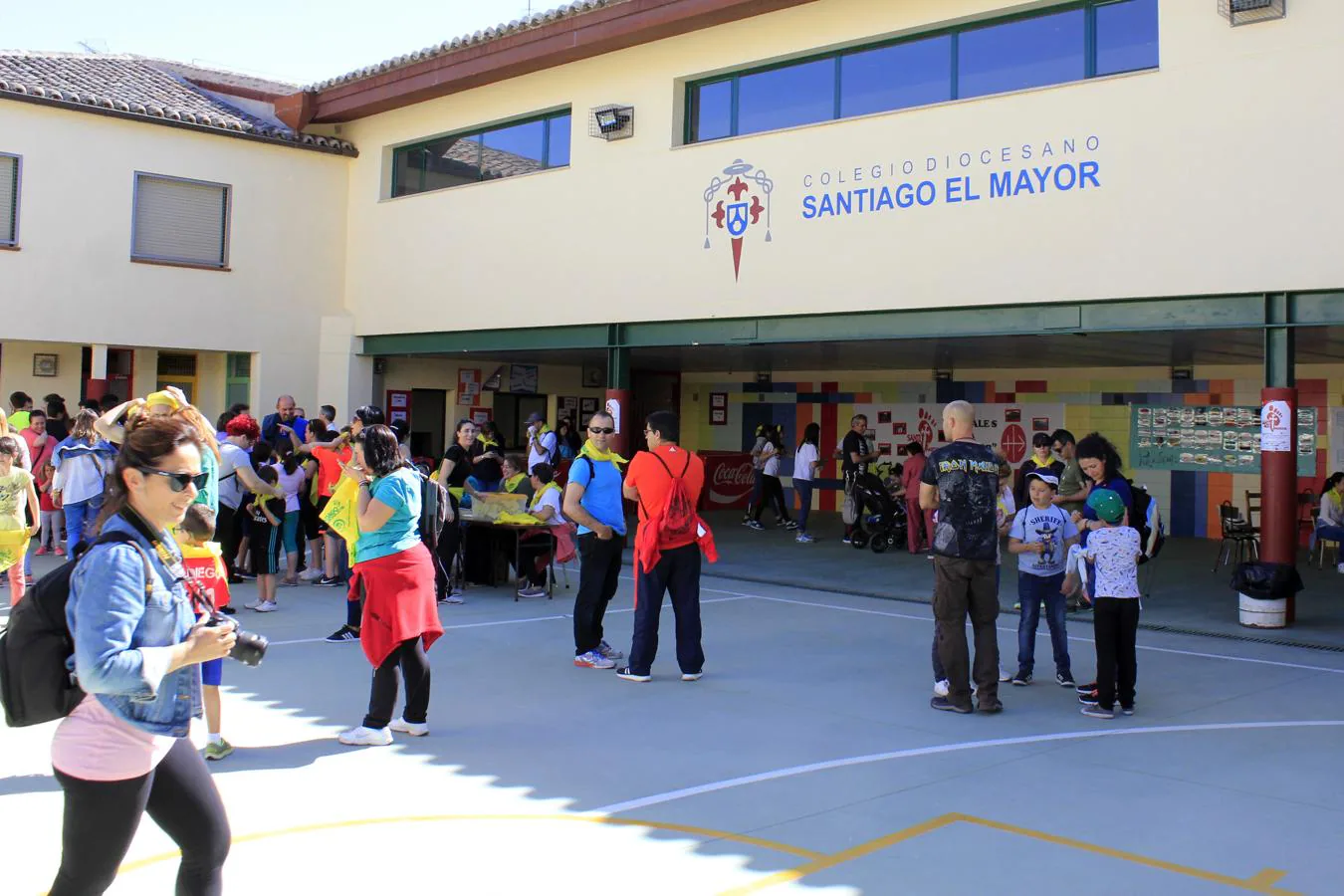 La marcha del colegio Santiago el Mayor, en imágenes