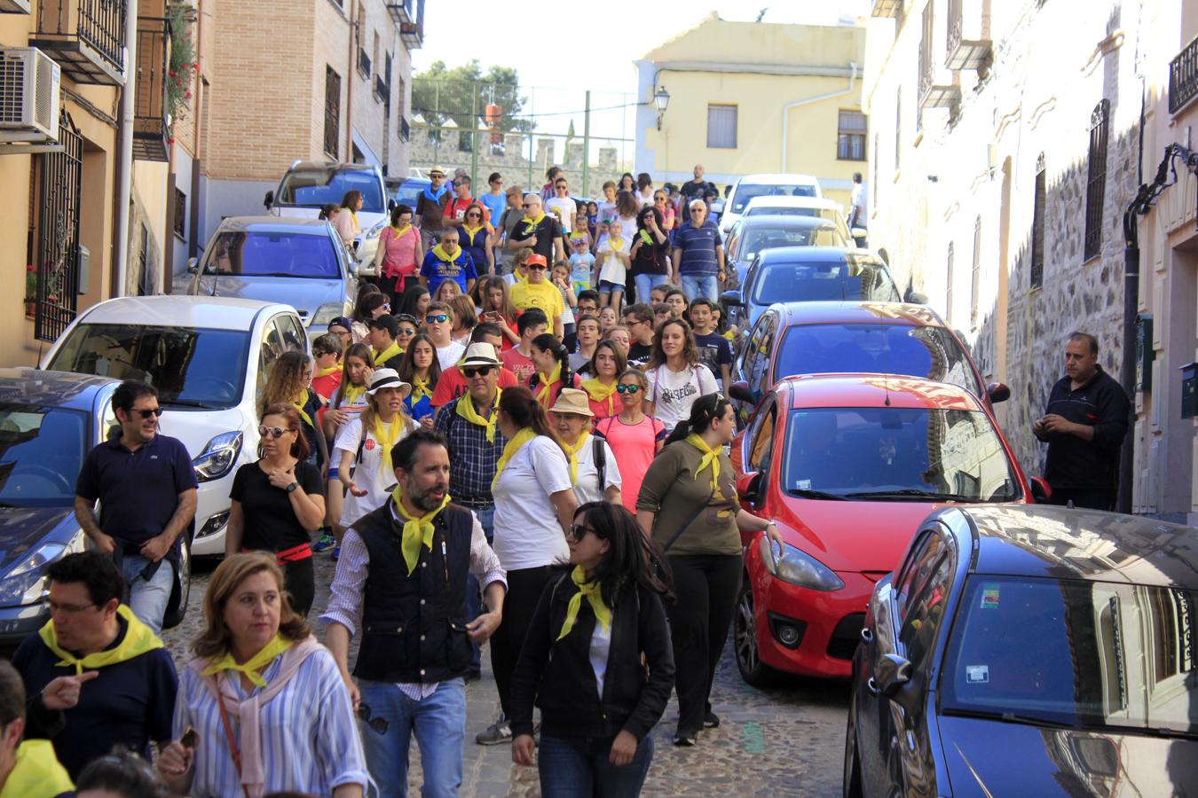 La marcha del colegio Santiago el Mayor, en imágenes