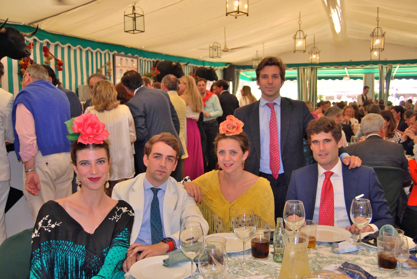 Gabriela Guerrero, Juan Abaitua, Blanca Baldonado, Cosme Domecq y el de arriba Javier Muguiro