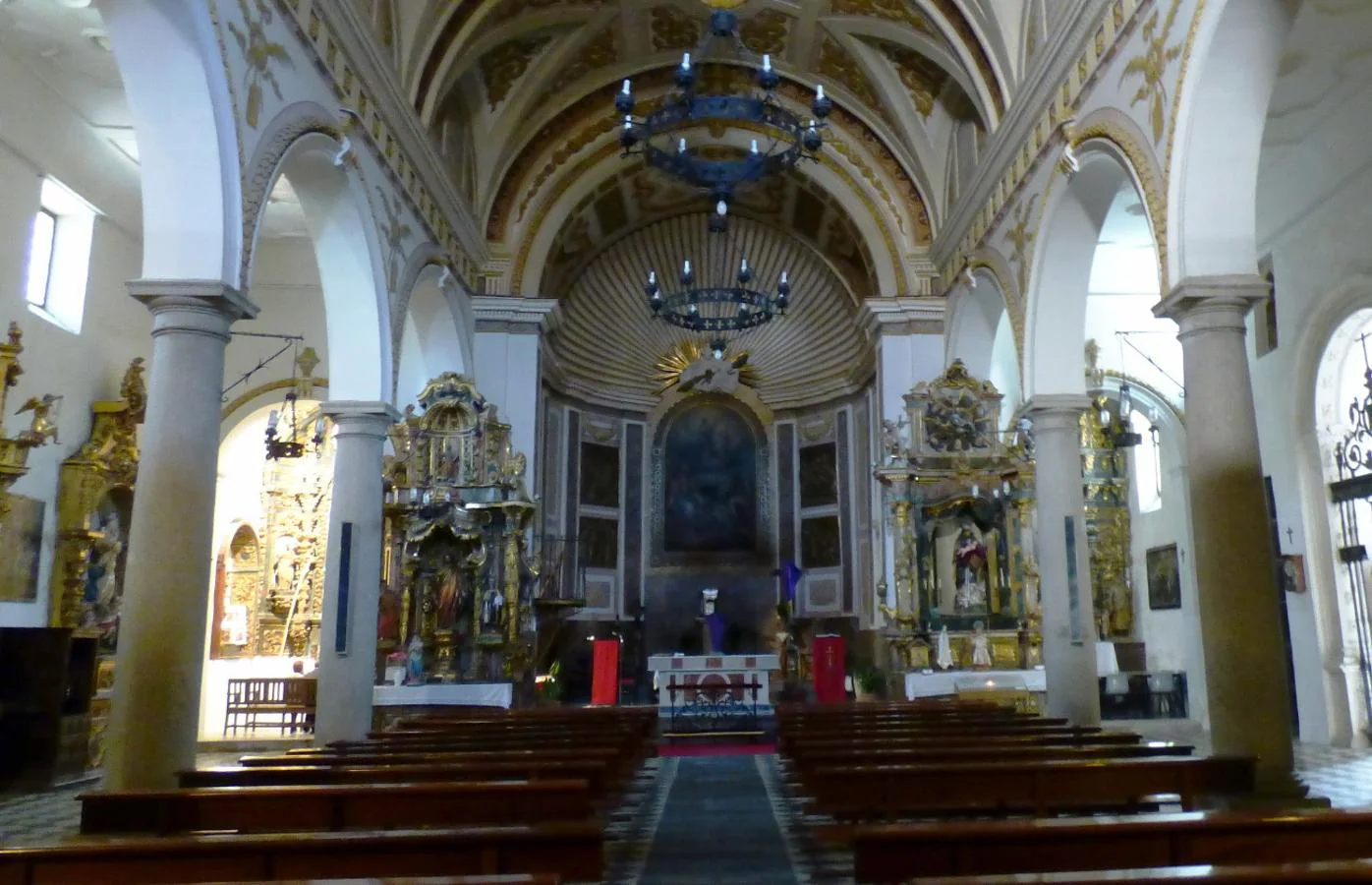 Vista interior de la iglesia de San Justo y Pastor en 2017 (Foto Rafael del Cerro). 