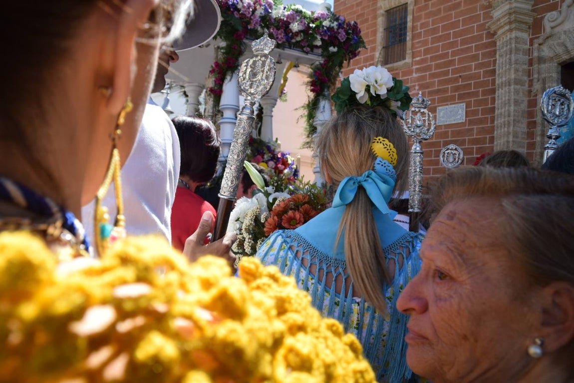 Salida de la hermandad del Rocío de San Fernando