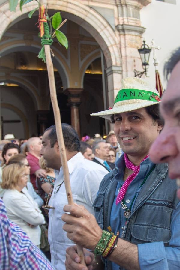 Rocío 2018 en Sevilla: salida de la hermandad de Triana