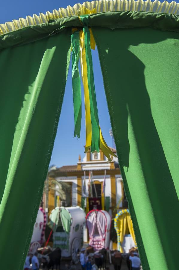 Imágenes del Rocío 2018 en Sevilla: salida de la hermandad de Gines