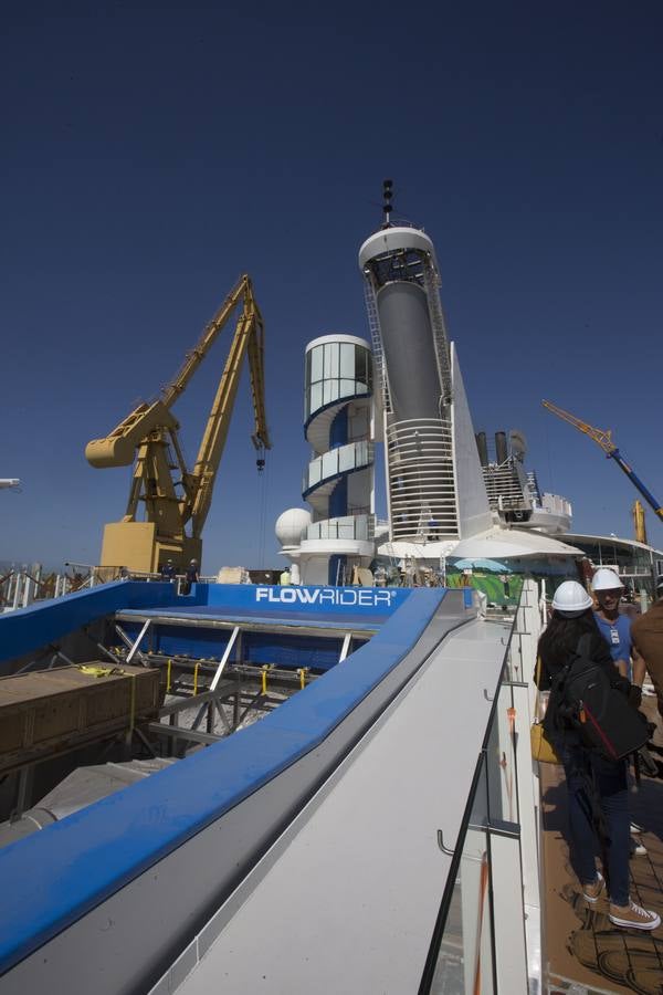 Fotos: La reparación del &#039;Mariner of the seas&#039; en Cádiz, en imágenes