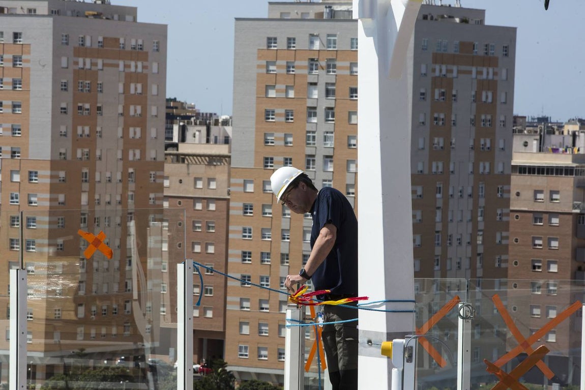 Fotos: La reparación del &#039;Mariner of the seas&#039; en Cádiz, en imágenes