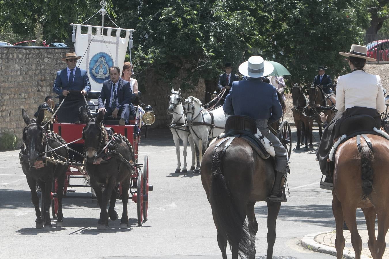 La misa y traslado del estandarte de la Virgen de la Salud de Córdoba, en imágenes