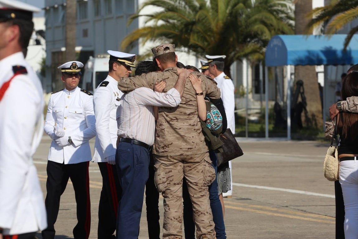 Fotos: Llegada del cuerpo de Antonio Carrero Jiménez a Rota