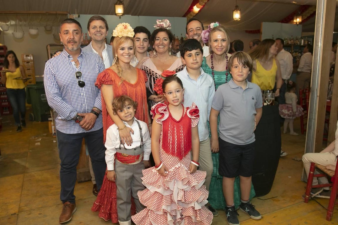 Las casetas el domingo de Feria de Córdoba, en imágenes