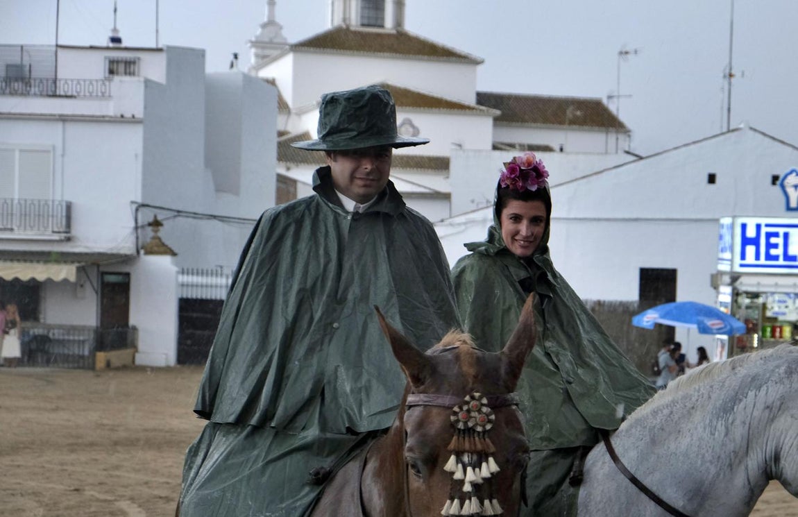 Chaparrones de mayo en el Rocío
