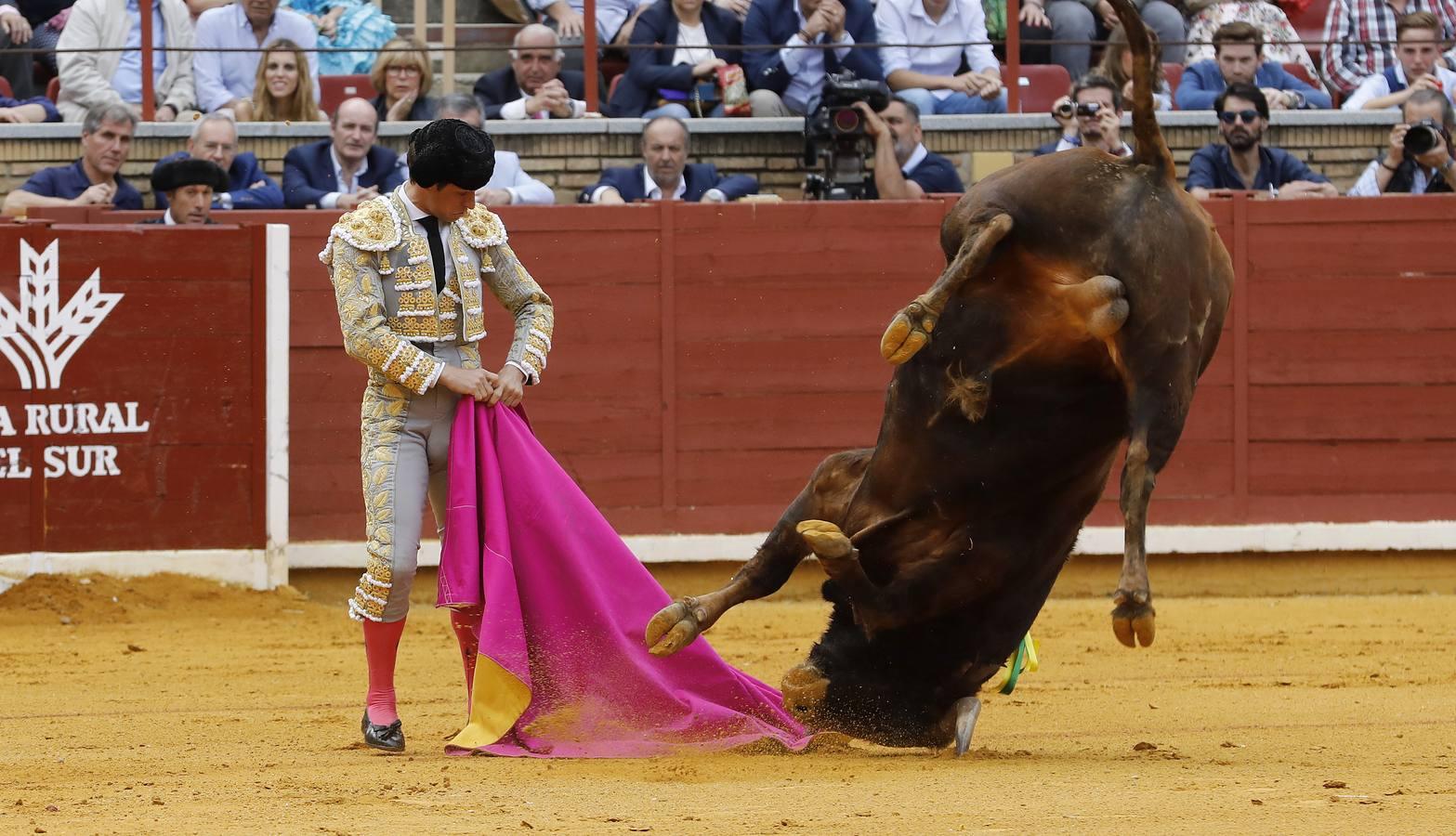 La corrida de El Juli, Ponce y Ginés Marín en Córdoba, en imágenes