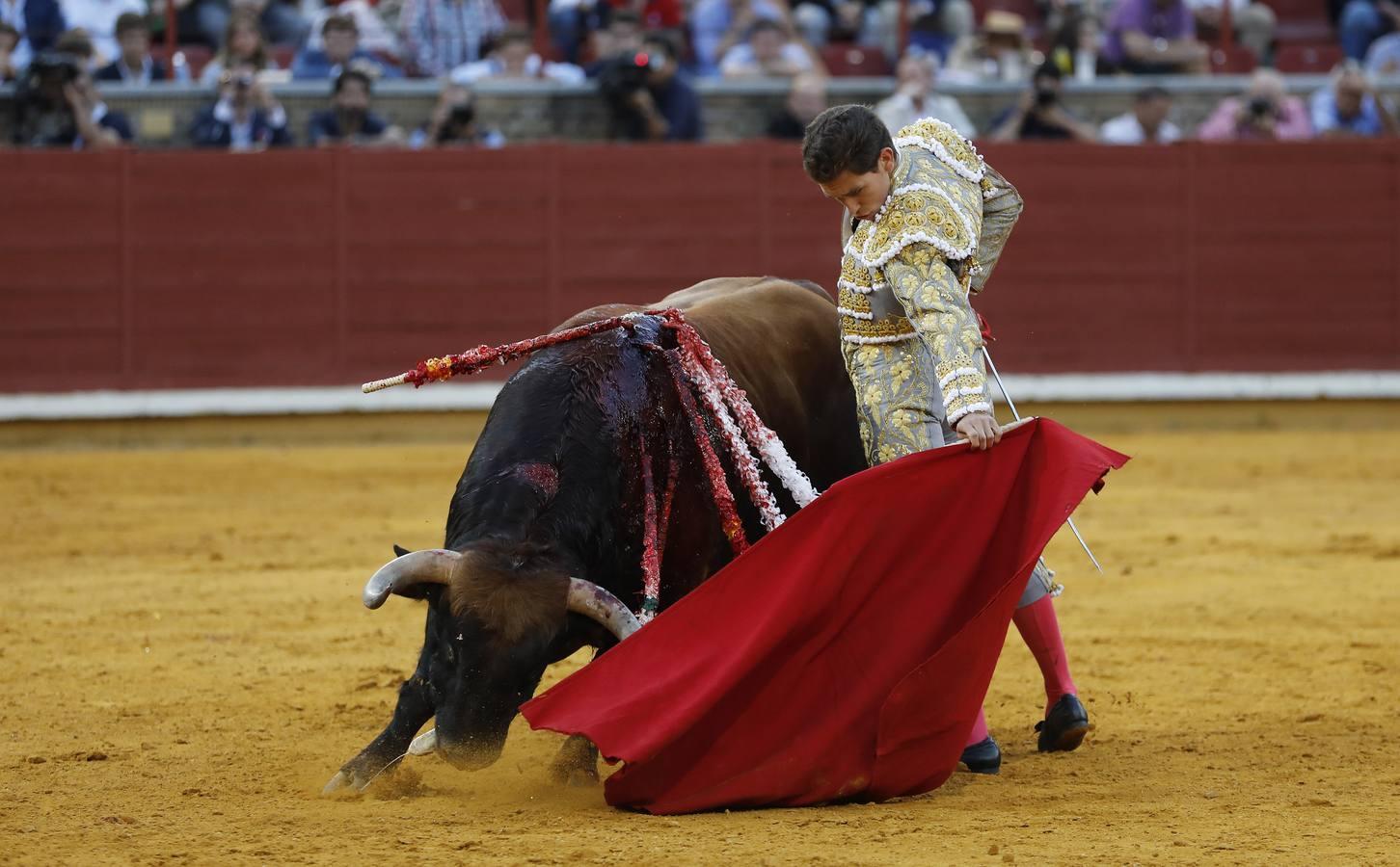 La corrida de El Juli, Ponce y Ginés Marín en Córdoba, en imágenes