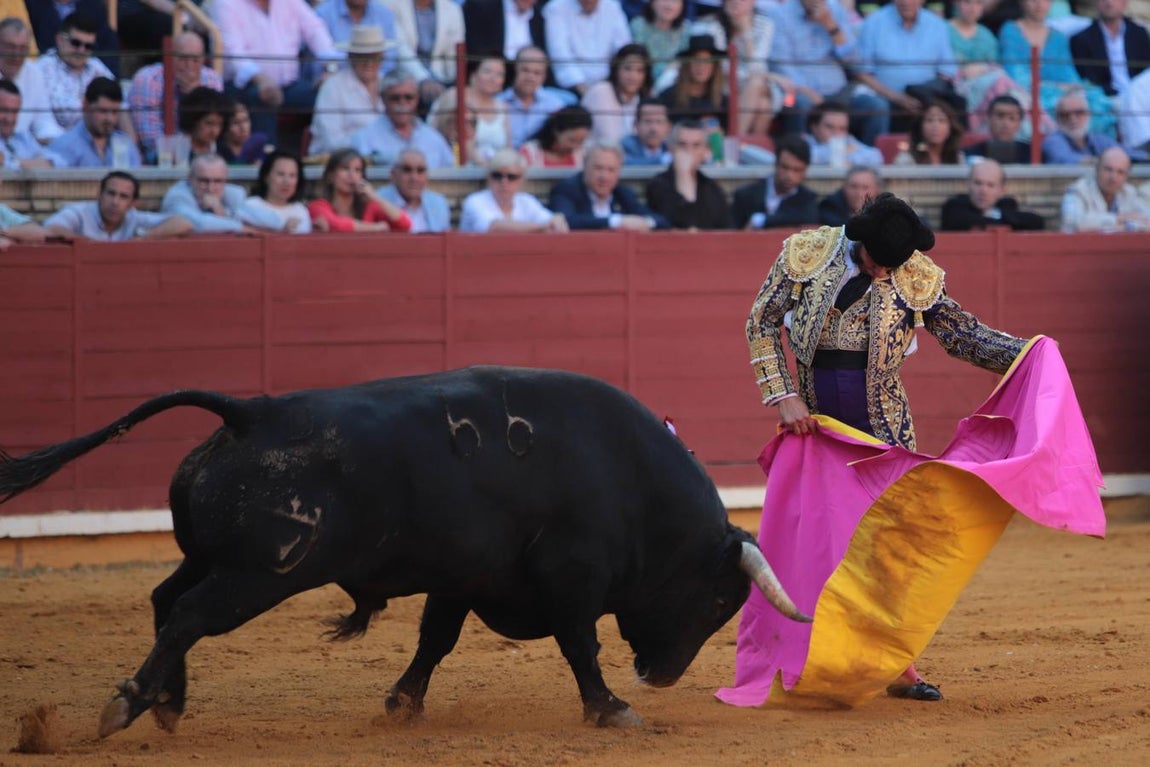 En imágenes, la corrida de Finito, Morante y Roca Rey en Córdoba