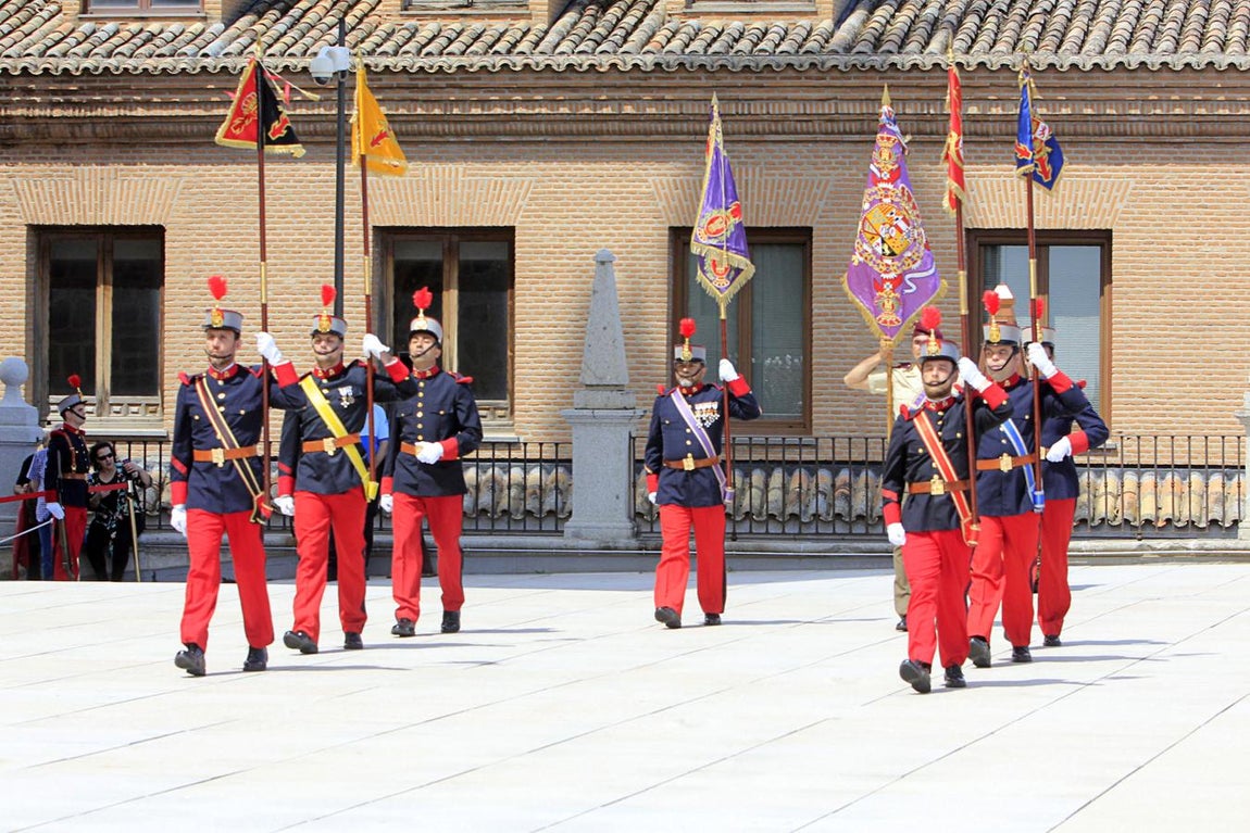 El relevo de la Guardia en el Alcázar de Toledo, en imágenes
