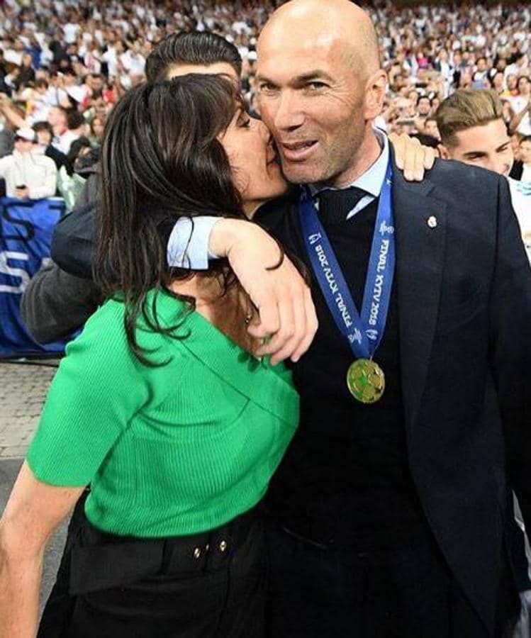 Véronique Zidane. Desde 1994, la mujer del actual entrenador de Real Madrid y con el que el club ha hecho historia al alzarse tres años consecutivos con el máximo reconocimiento del fútbol europeo