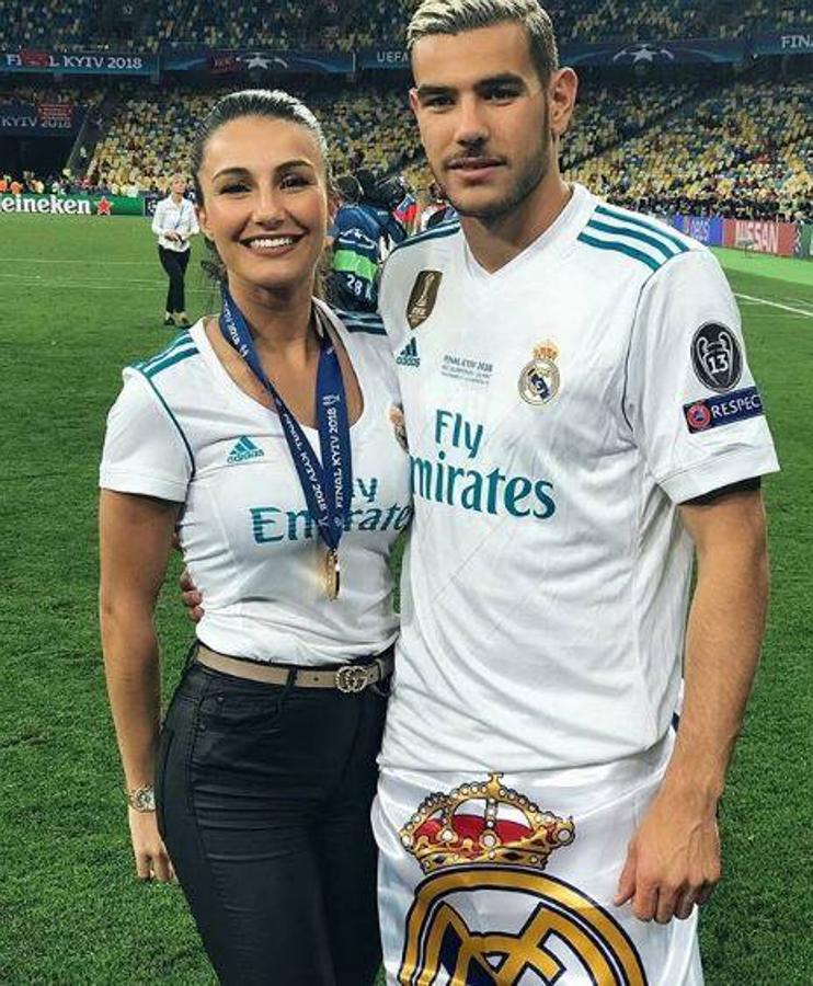 Adriana Pozueco. La estudiante de periodismo, pareja de Theo Hernández, quiso acompañar a su chico en la celebración de la victoria pese a que el defensa no jugase ningún minuto