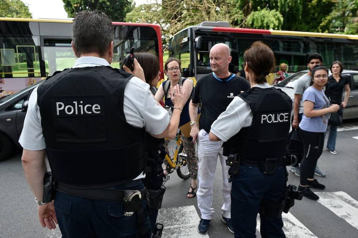 Un hombre mata a tres personas en Lieja (Bélgica), entre ellos dos policías. 