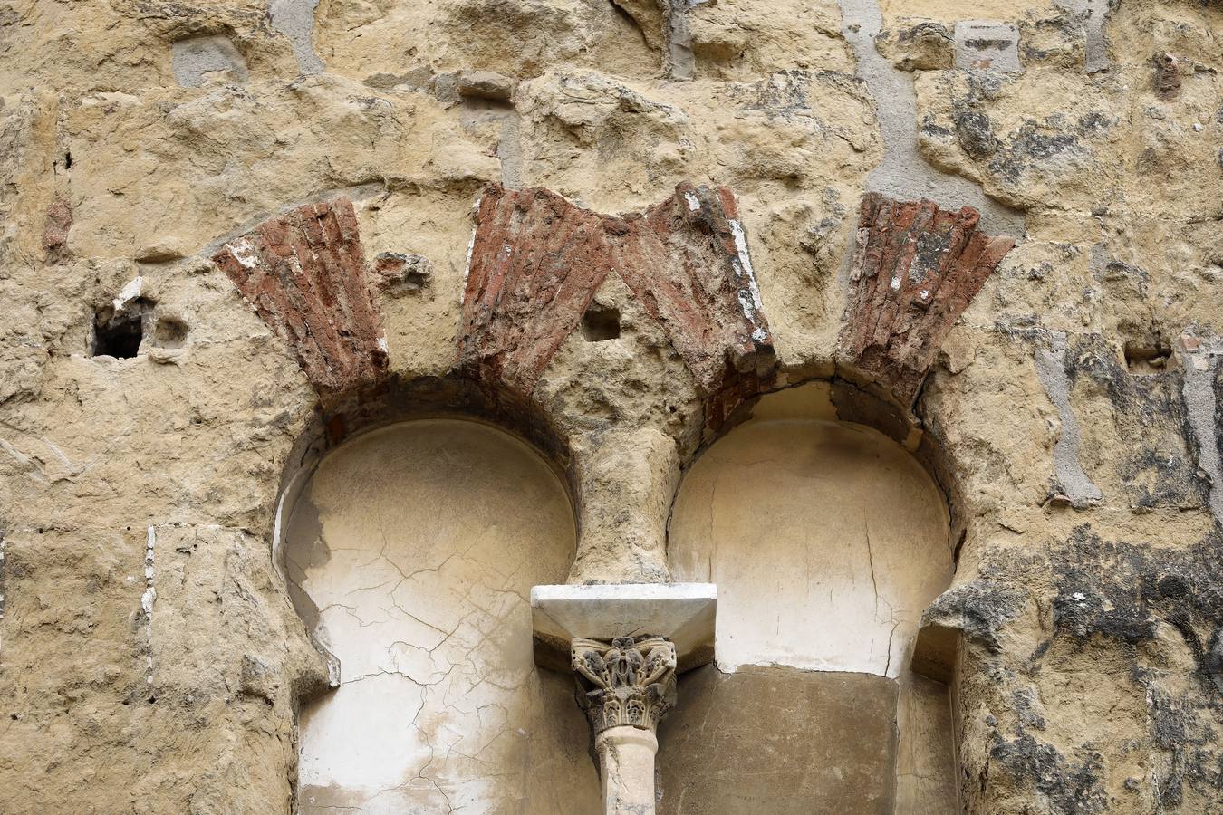 En imágenes, el deterioro de rincones históricos en el Casco de Córdoba