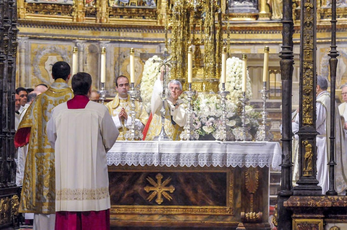 Un magno desfile en honor al Santísimo
