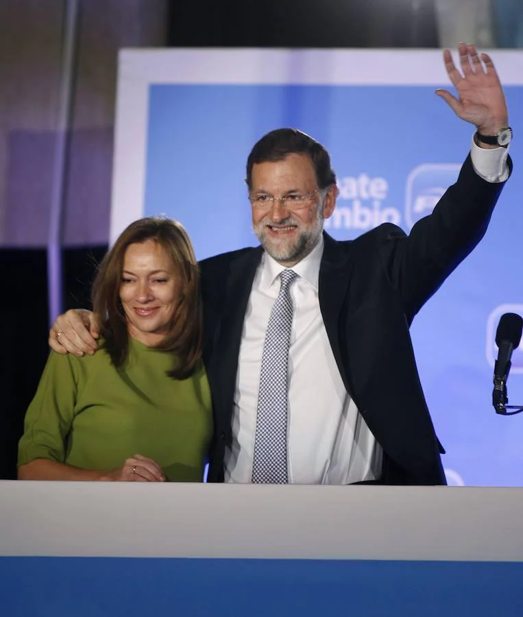 En 2011 es elegido por primera vez presidente del Gobierno. En la imagen, junto a su mujer, celebra los resultados de las elecciones. 