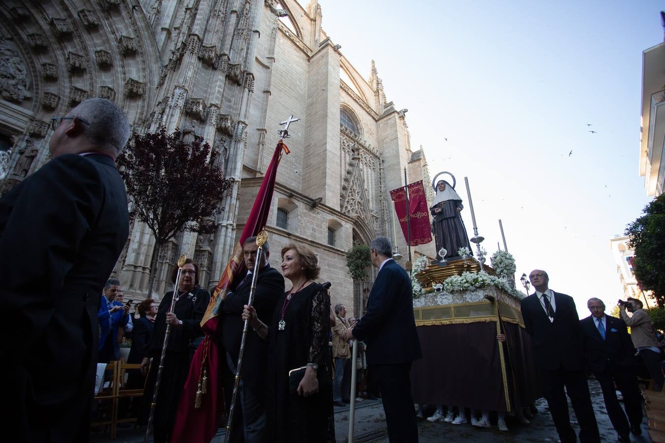 Fotogalería: Todos los detalles del cortejo