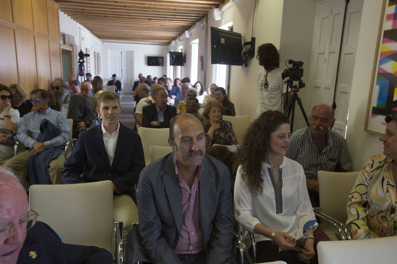 Homenaje estudiantes iberoamericanos de medicina en Cádiz en los años 50 y 60