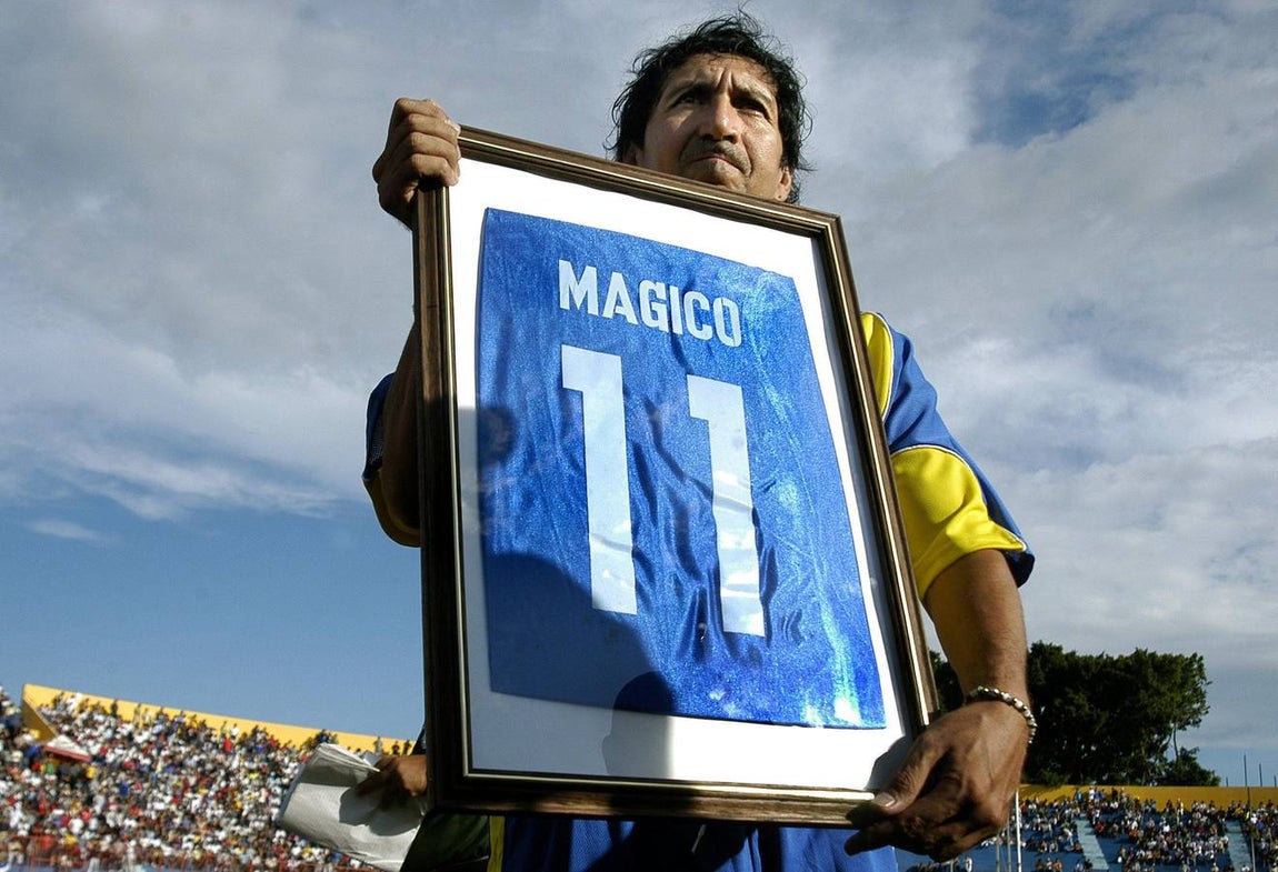 Homenaje a Mágico González en &#039;Informe Robinson&#039;