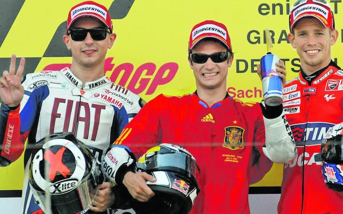 Pedrosa, justo después de que España fuera campeona del Mundo de fútbol. 