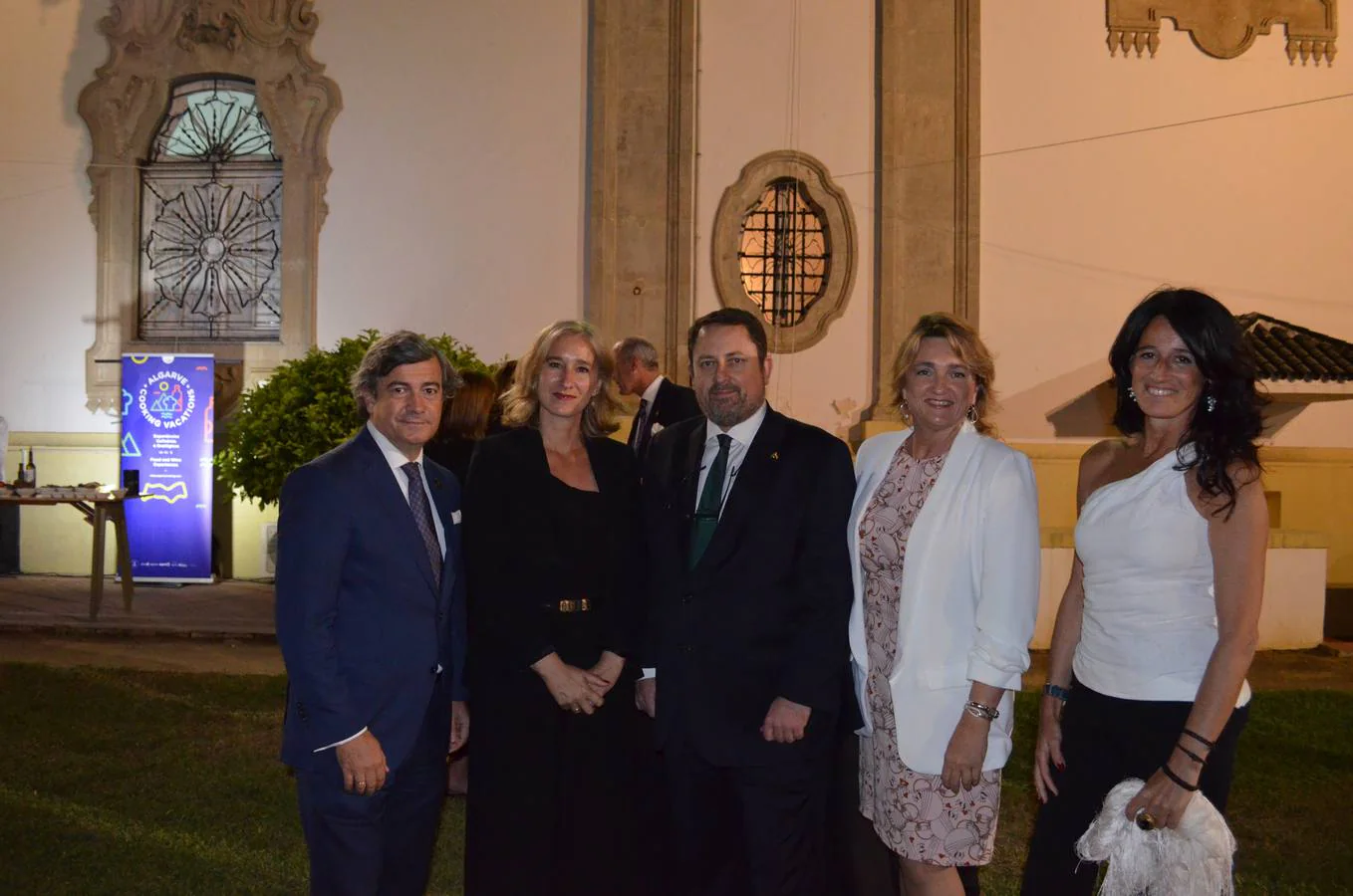 Benjamín Muñoz, Cónsul de Guatemala, Mª del Monte Pérez, Carlos Montesa, Cónsul de Suecia, Mónica Cauzo y Belén MIranda