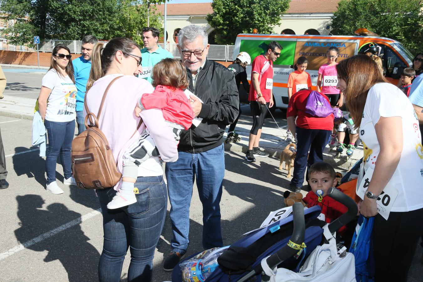 Felpeto se une en Toledo a la marcha y patinada popular a favor de Adelante y Adem