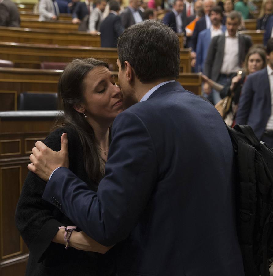 José Luis Ayllón traslada su pésame a Irene Montero. 