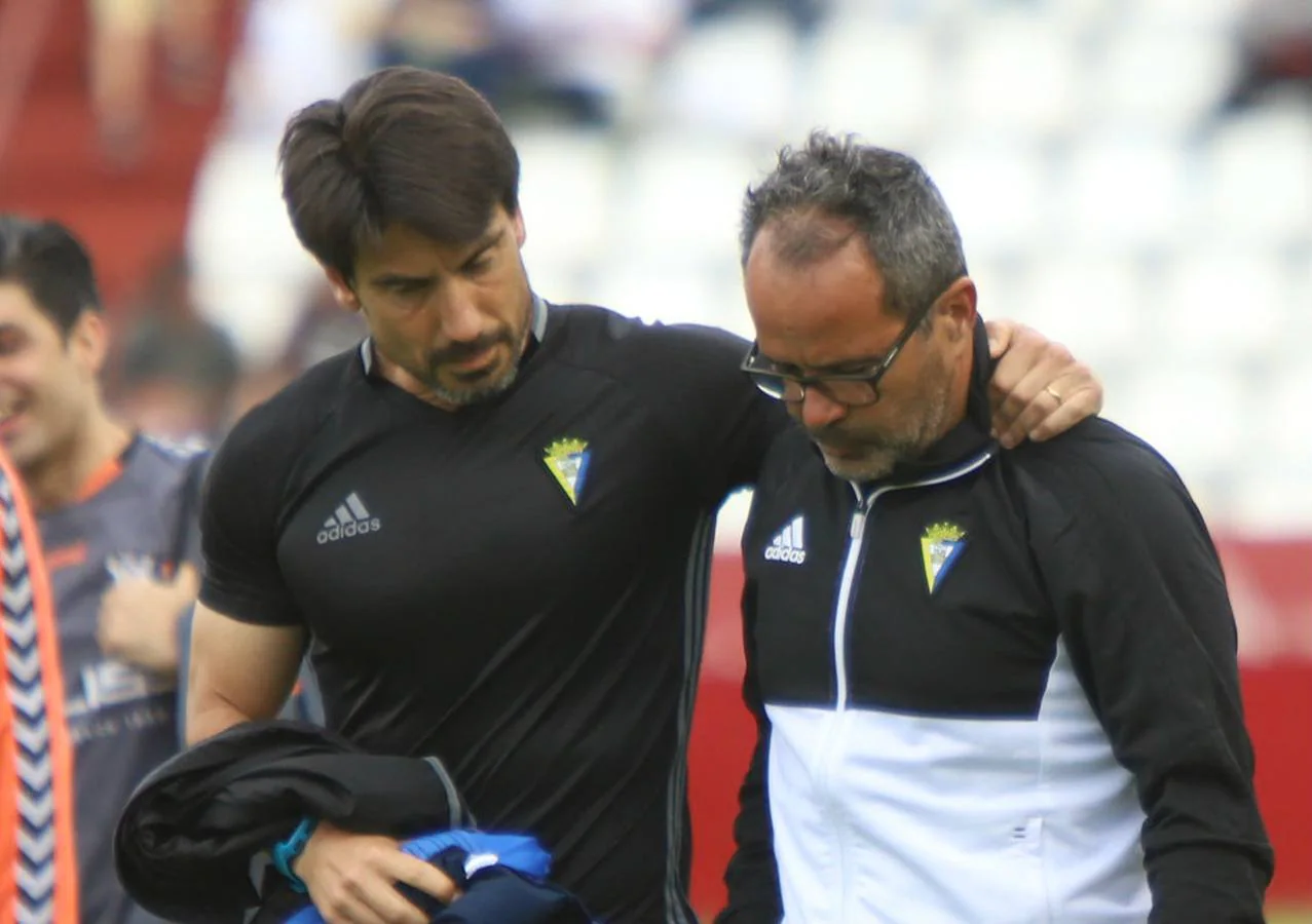 Cervera cumple 100 partidos como entrenador en un triste día en Albacete. 