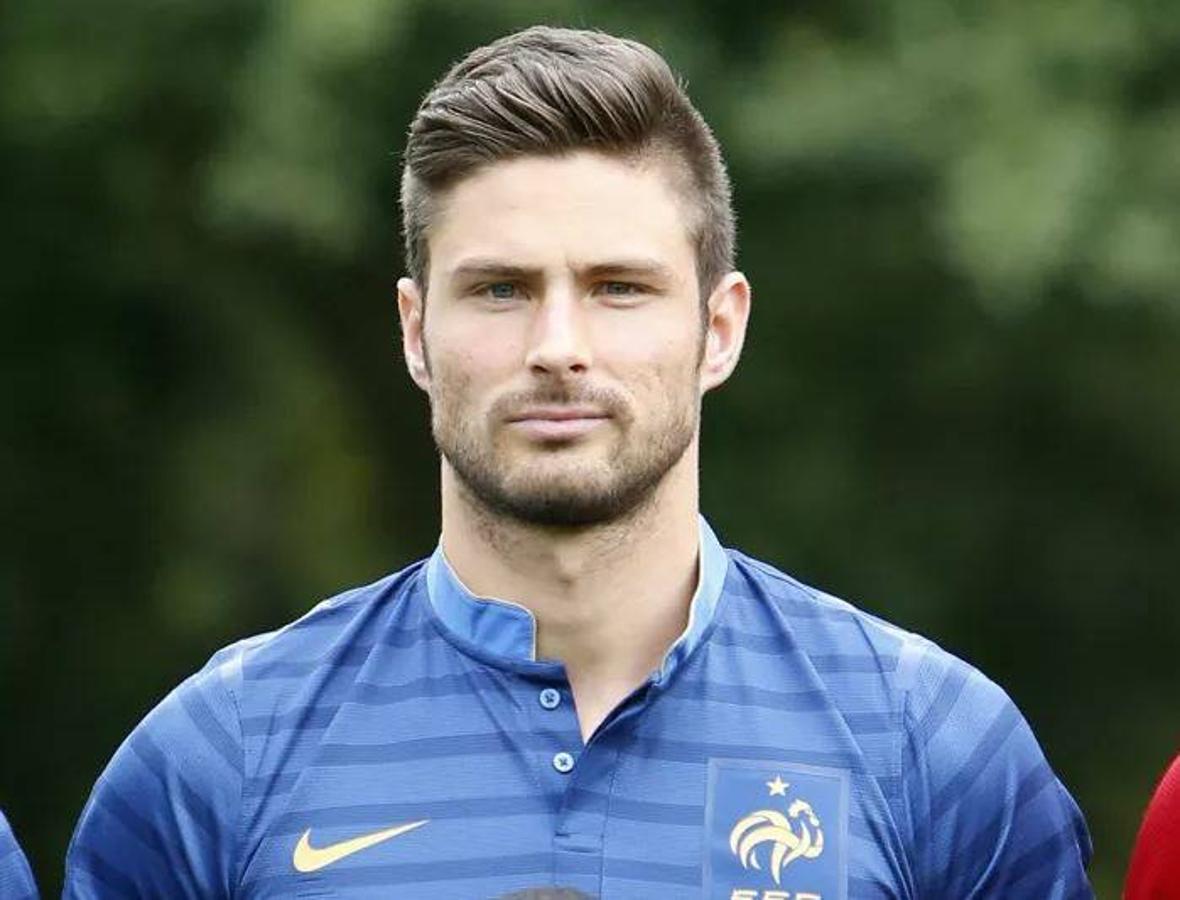 Olivier Giroud. El futbolista juega como centrodelantero para la selección francesa