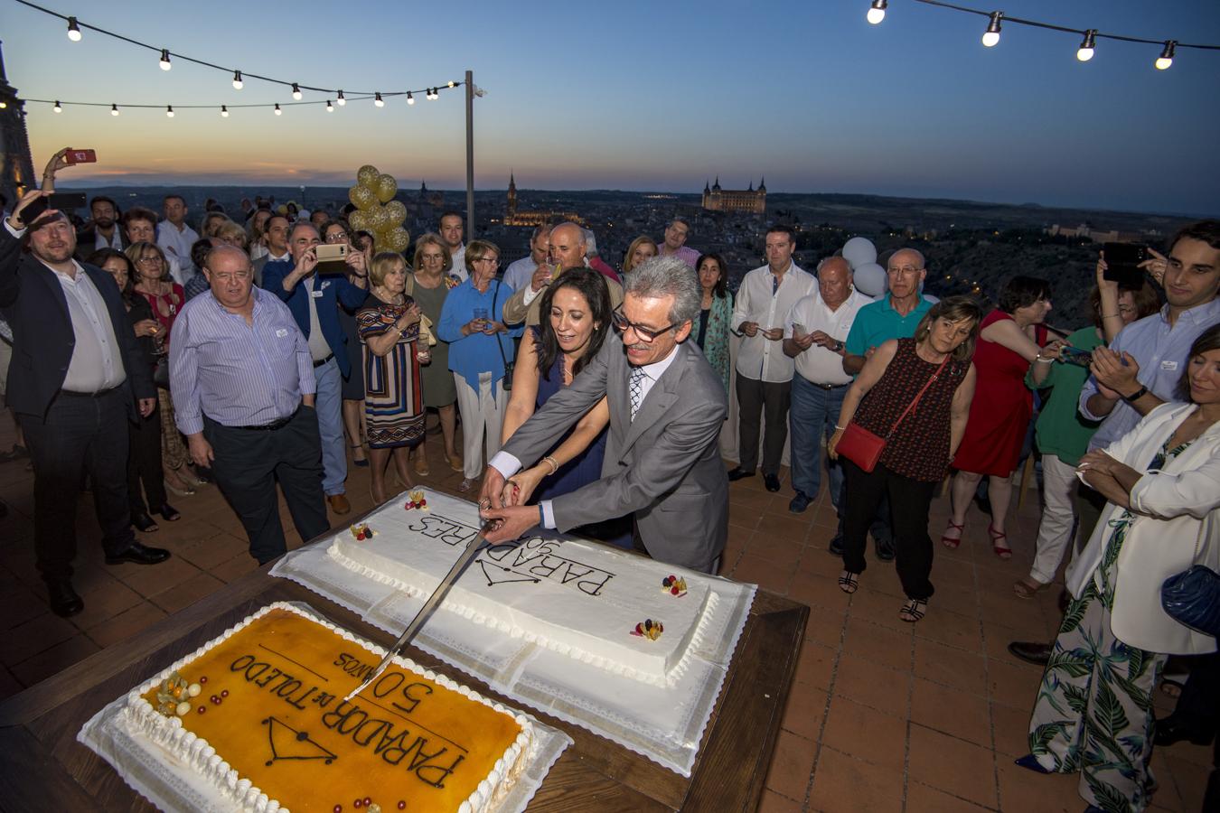 Animada velada en el 50 cumpleaños del Parador