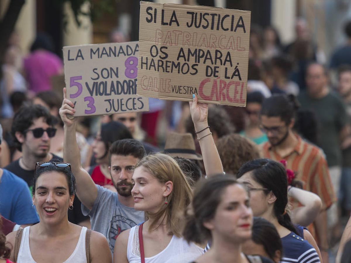 Manifestación en Sevilla en contra de La Manada. 