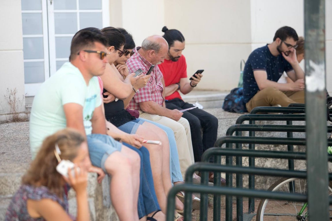 Las oposiciones a Secundaria en Córdoba, en imágenes